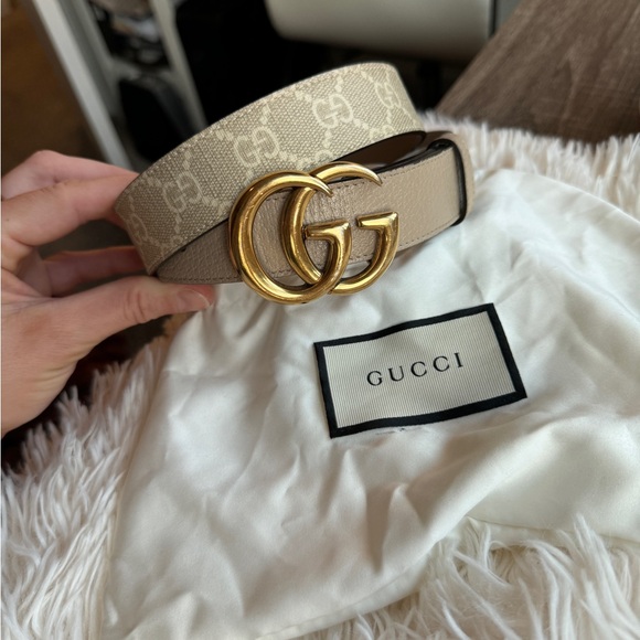Gucci Light Tan Belt with Gold GG Buckle - Picture 2 of 4